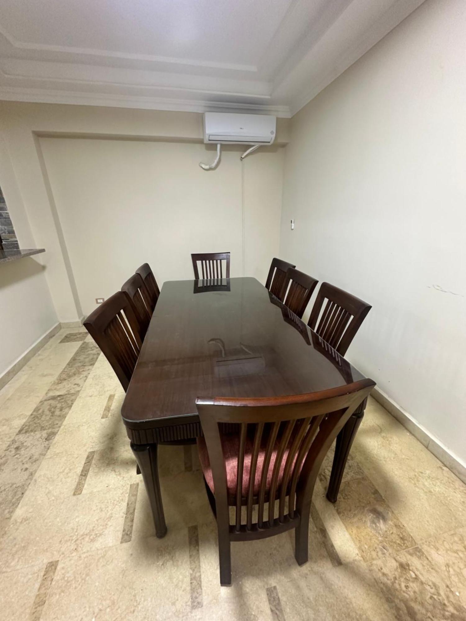 Royal House Apartment *